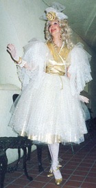 [Glinda Wizard of Oz meeting customized whodunit]